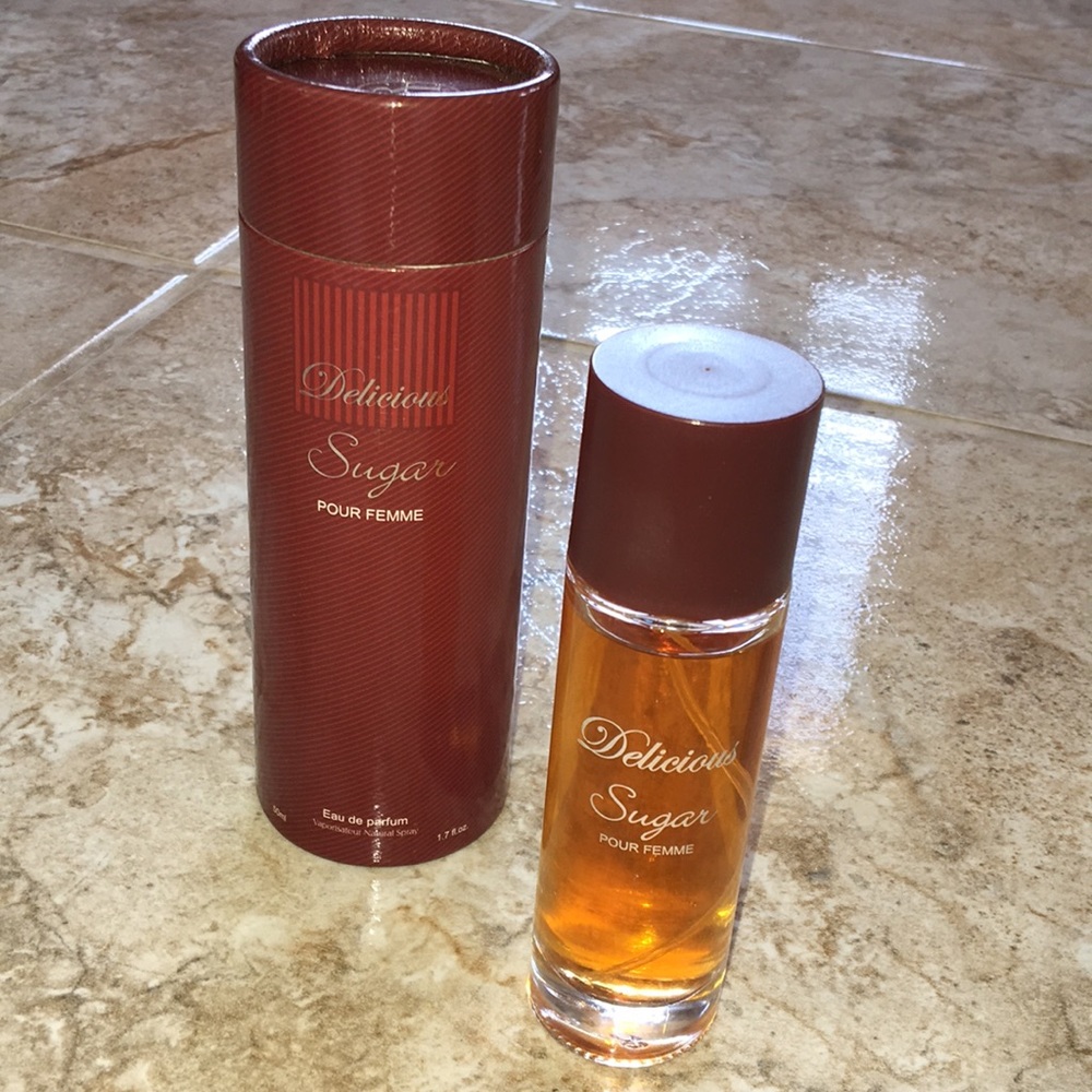 Delicious Sugar fragrance. 1.7 oz.